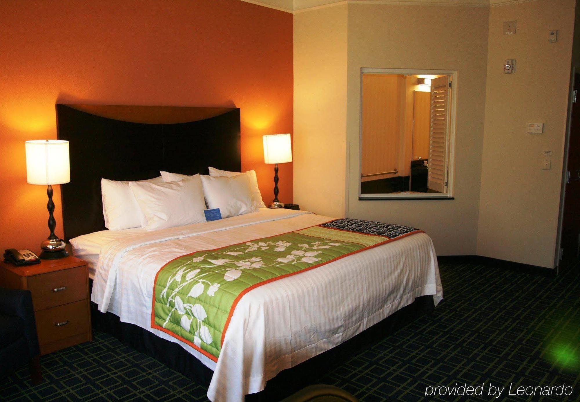 Fairfield Inn And Suites By Marriott Birmingham Pelham/I-65 Rum bild